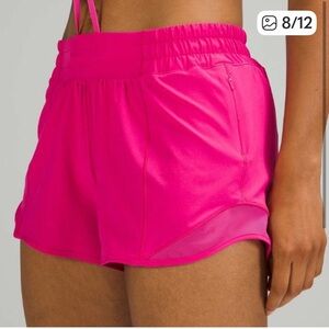 Lululemon Hotty hot low rise lined shorts